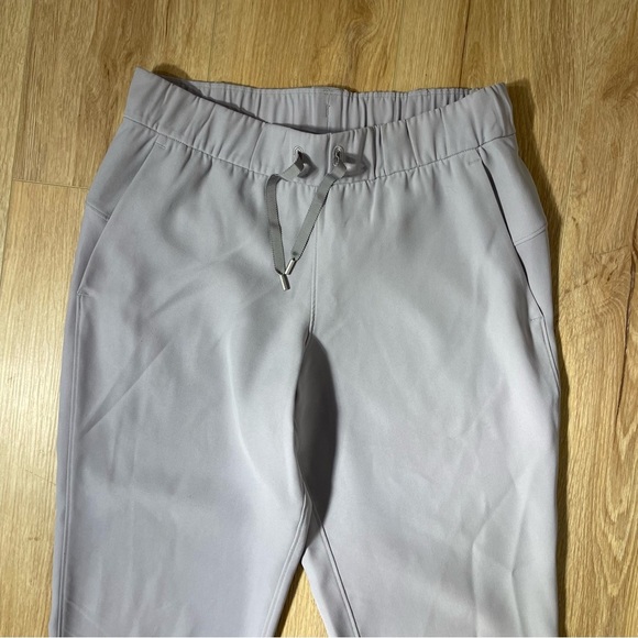 LULULEMON Women's Size 6 On The Fly Jogger Pants 28" Woven GUC Dark Chrome - Picture 2 of 10